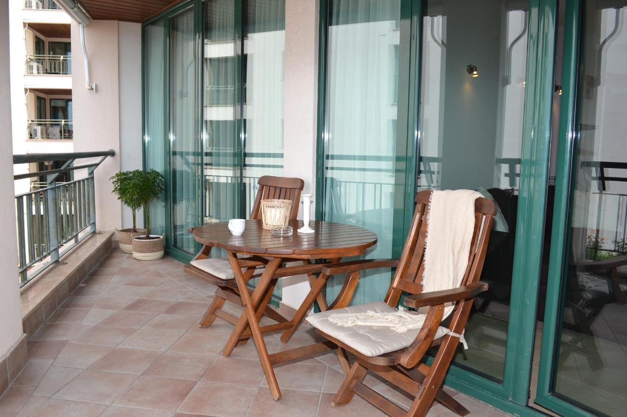 Port Balchik Apartment Exterior photo