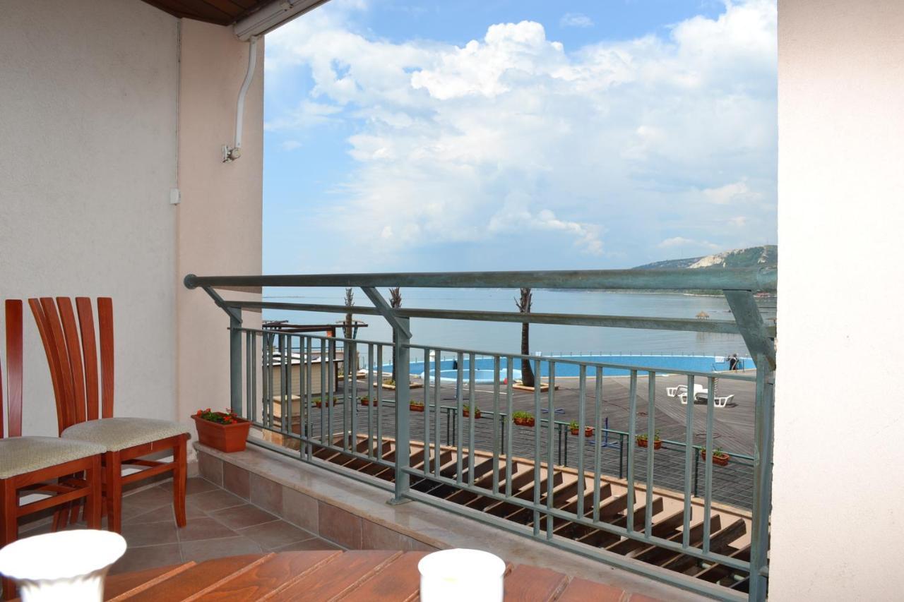 Port Balchik Apartment Exterior photo