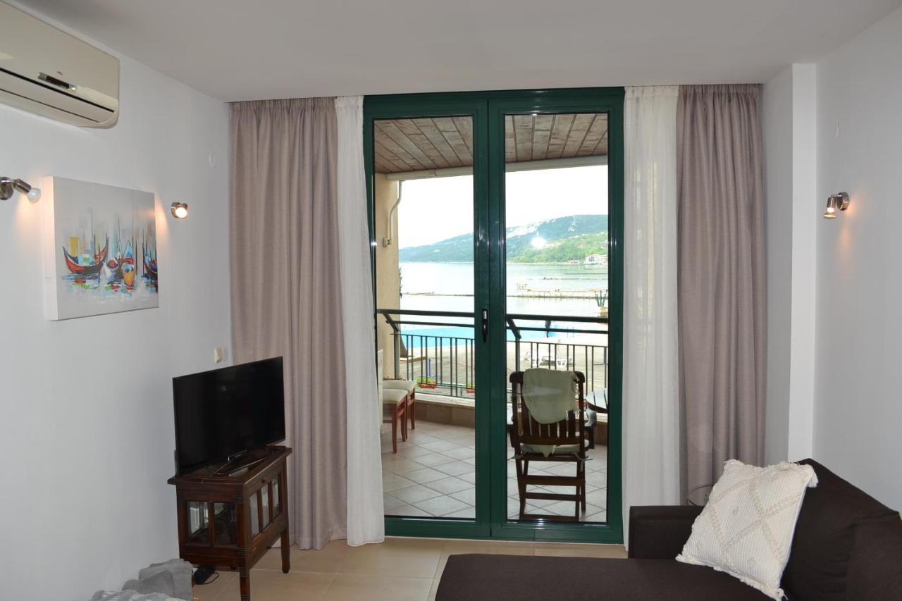 Port Balchik Apartment Exterior photo