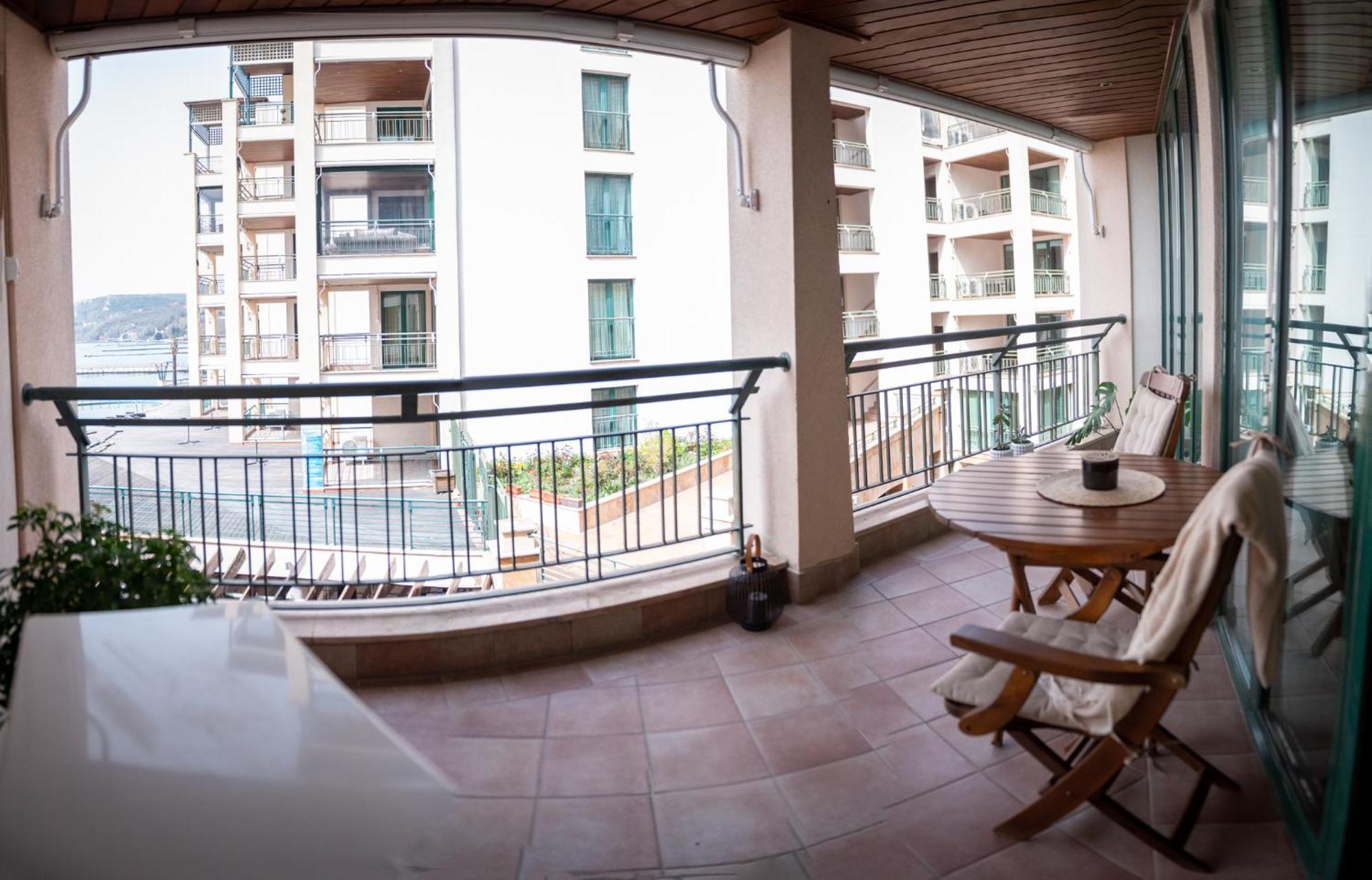 Port Balchik Apartment Exterior photo